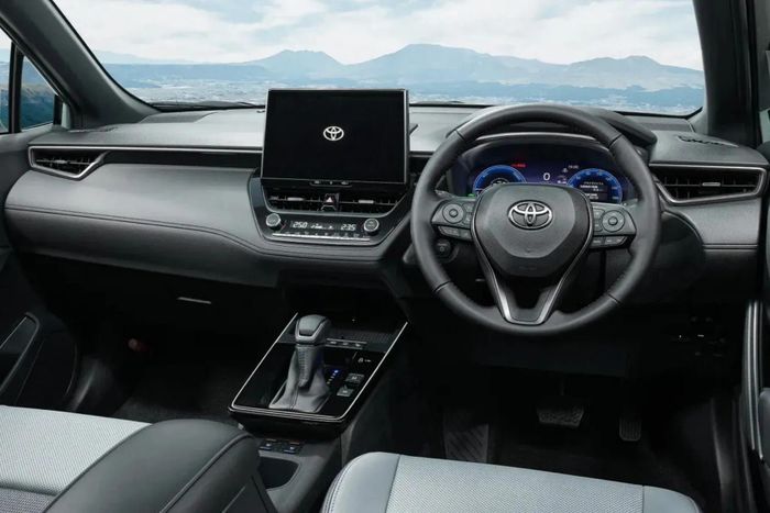 Nội thất của Toyota Corolla Cross Z Adventure tập trung vào một số thay đổi ở ghế ngồi và đường chỉ trang trí. Ảnh: TMC