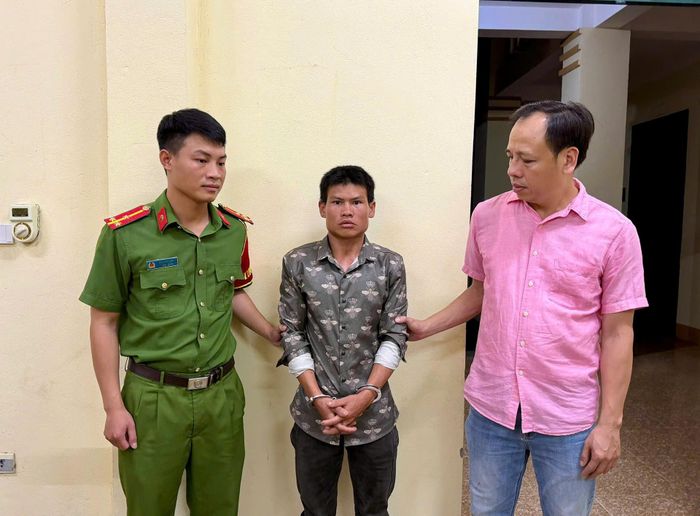 Đối tượng Hà Văn Tý tại cơ quan công an. Ảnh: CACC