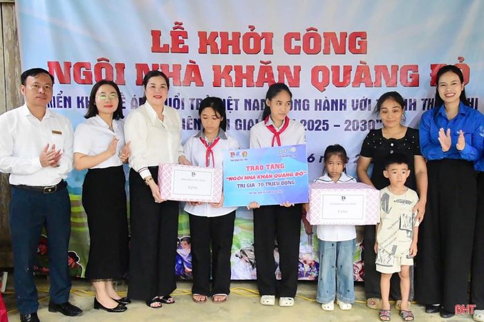 Tuổi trẻ các xã vùng biên giới Hà Tĩnh cũng đã tổ chức nhiều hoạt động khác nhằm hưởng ứng đề án “Tuổi trẻ Việt Nam đồng hành với thanh, thiếu nhi vùng biên giới giai đoạn 2025 - 2030”.