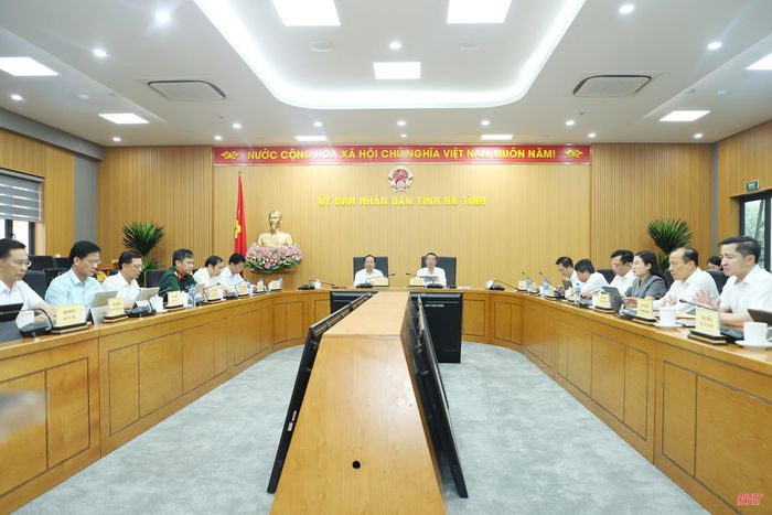 Toàn cảnh điểm cầu Hà Tĩnh.