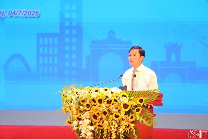 Đồng chí Nguyễn Văn Phương, Ủy viên Trung ương Đảng, Bí thư Tỉnh ủy Quảng Trị phát biểu khai mạc hội nghị.