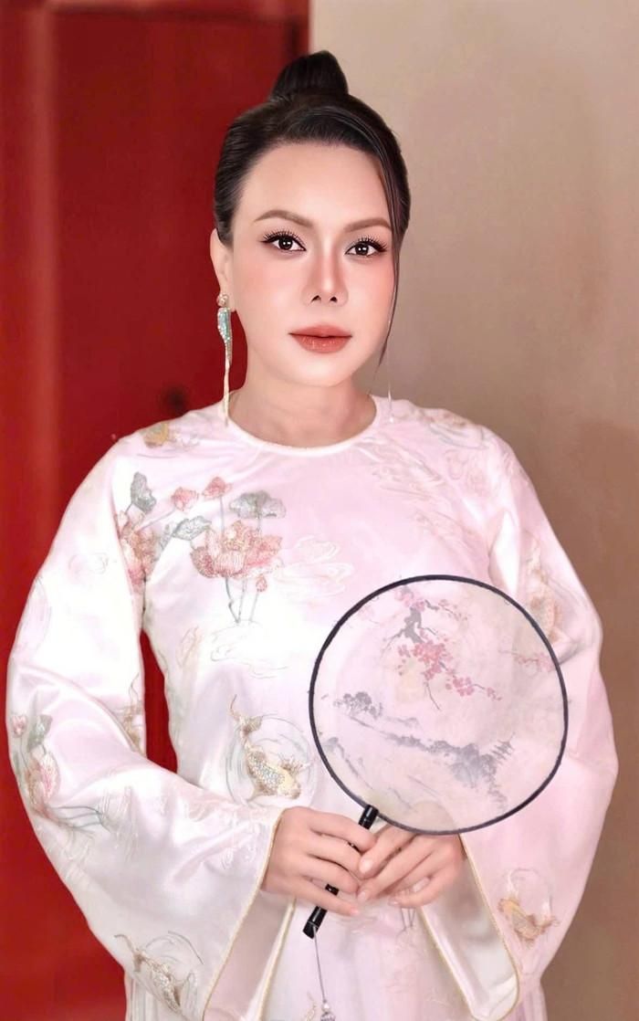Việt Hương liên tục thắng lớn ở diễn xuất. Ảnh: FBNV