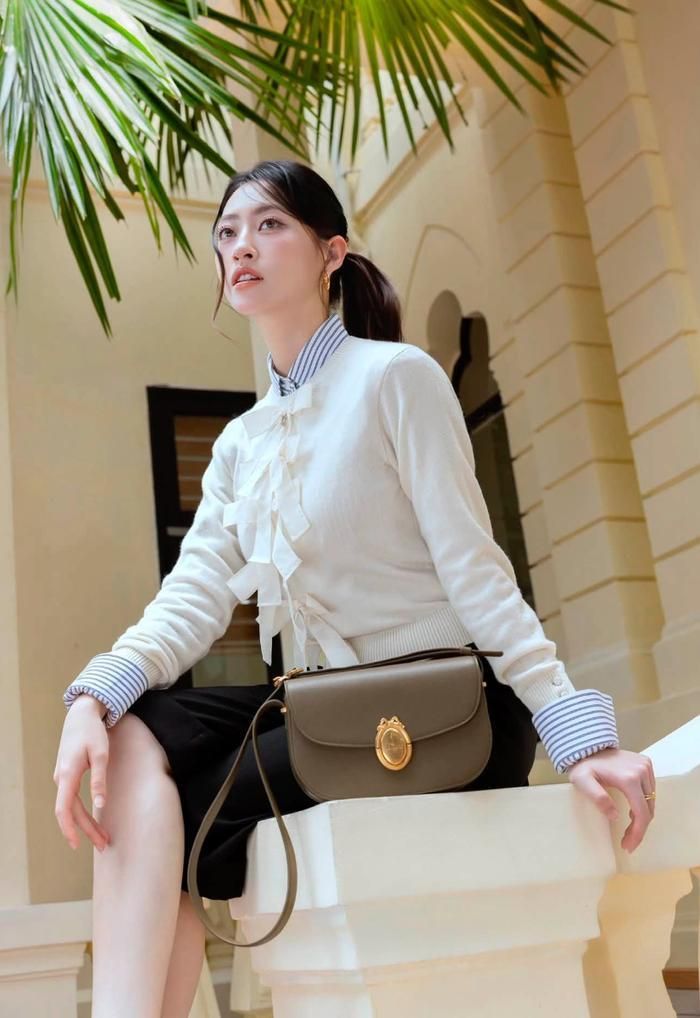 Lương Thùy Linh là nàng hậu có đôi chân thuộc Top dài nhất ở Việt Nam. Ảnh: FB Miss World Vietnam
