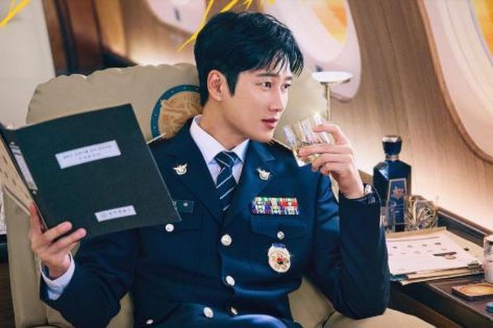 Tạo hình của Ahn Bo Hyun trong vai diễn mới. Ảnh: SBS