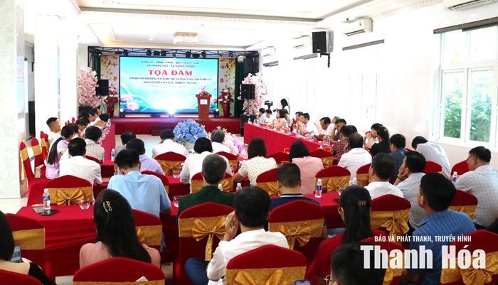 Toàn cảnh buổi tọa đàm.