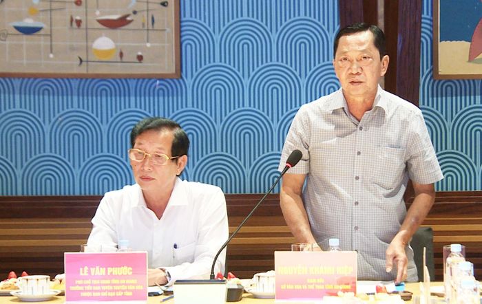 Giám đốc Sở Văn hóa và Thể thao An Giang Nguyễn Khánh Hiệp báo cáo tại buổi làm việc.