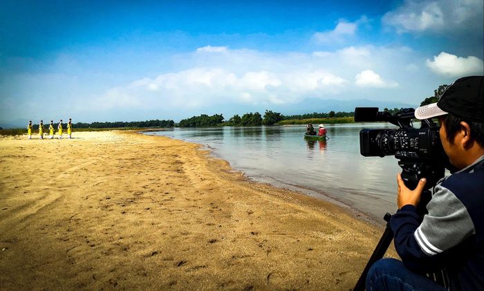 Một cảnh quay trong phim tài liệu Lễ hội của dòng sông. Ảnh: N.K