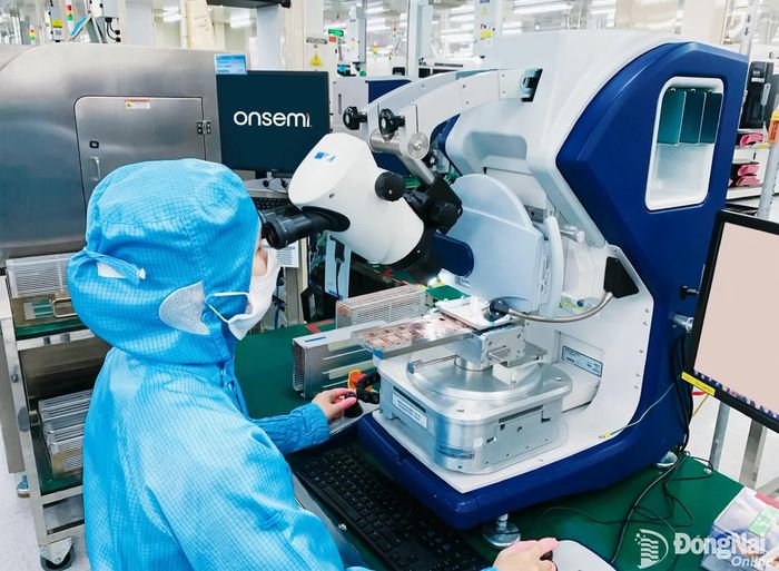 Thu hút công nghệ cao trong lĩnh vực vi mạch bán dẫn đang là trọng tâm trong đổi mới mô hình thu hút đầu tư trực tiếp nước ngoài (FDI) của thành phố Đồng Nai trong giai đoạn mới. Ảnh: Công Nghĩa