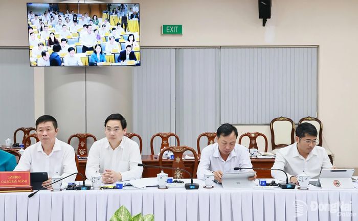 Lãnh đạo các sở, ban, ngành của thành phố dự hội nghị. Ảnh: Công Nghĩa