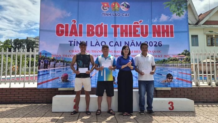 Giải Nhất toàn đoàn được trao cho phường Cam Đường. 2 giải Nhì toàn đoàn thuộc về Câu lạc bộ Sa Pa Xanh và xã Thác Bà.