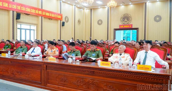 Các đại biểu dự đại hội.