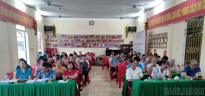 Chi bộ Tổ dân phố 5 khẩn trương kiện toàn tổ chức, triển khai nhiệm vụ sau sáp nhập.