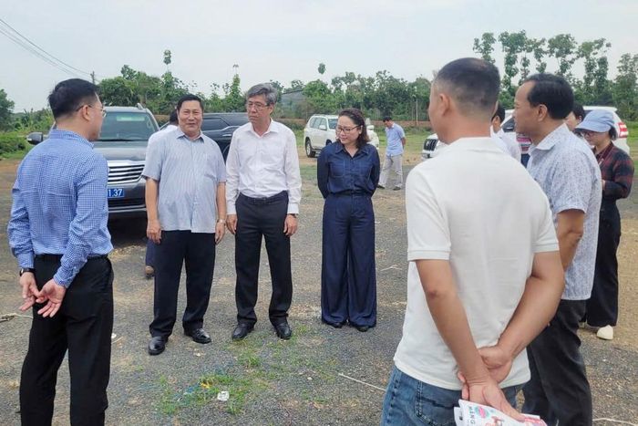 Phó Chủ tịch UBND tỉnh Nguyễn Minh kiểm tra tiến độ triển khai Dự án Trường Phổ thông nội trú liên cấp Tiểu học và THCS Đắk Wil