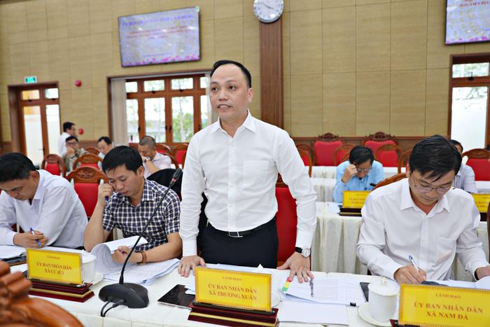 Lãnh đạo xã Trường Xuân, địa phương có các điểm du lịch nằm trong vùng công viên địa chất báo cáo công tác quản lý, bảo vệ thời gian qua