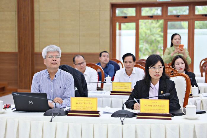 Các chuyên gia Mạng lưới Công viên địa chất toàn cầu UNESCO Việt Nam tham dự cuộc họp