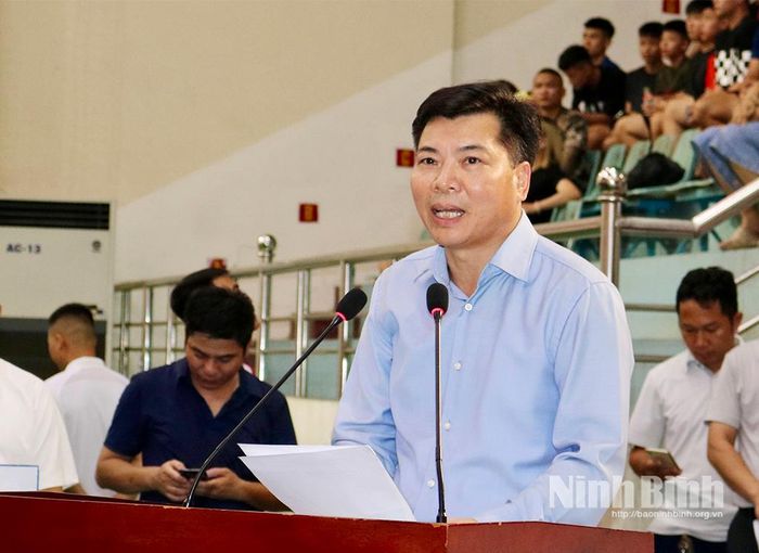 Đồng chí Nguyễn Mạnh Cường, Phó Giám đốc Sở Văn hóa và Thể thao phát biểu khai mạc giải.