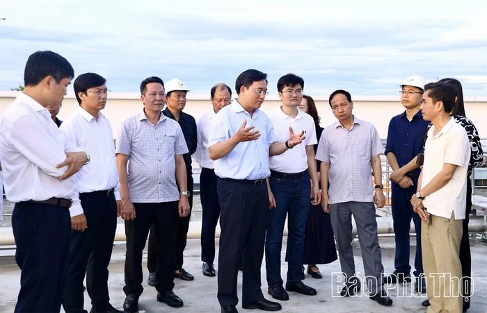 Chủ tịch UBND tỉnh Trần Duy Đông kiểm tra Nhà máy xử lý nước thải trong KCN Nam Bình Xuyên GreenPark.