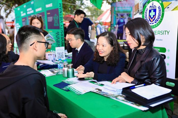 Các thí sinh tại Ngày hội tuyển sinh năm 2026