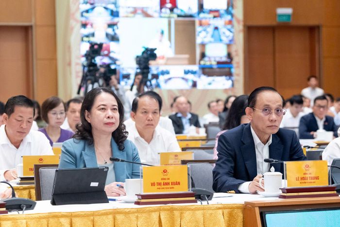 Các đại biểu dự Hội nghị