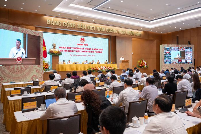 Thủ tướng Chính phủ Lê Minh Hưng phát biểu kết luận hội nghị