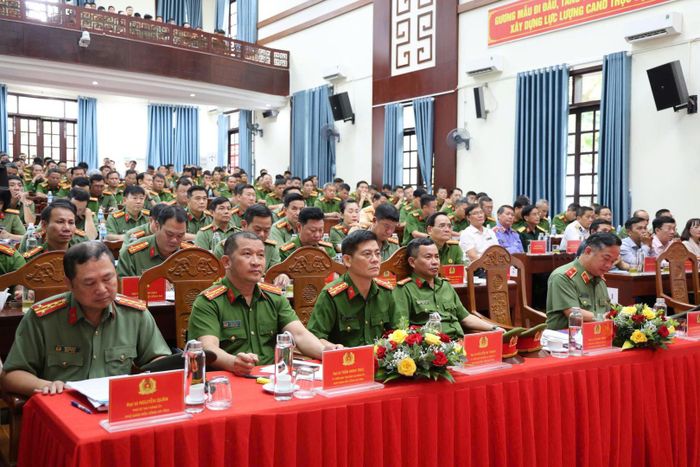 Các đại biểu tham dự hội nghị