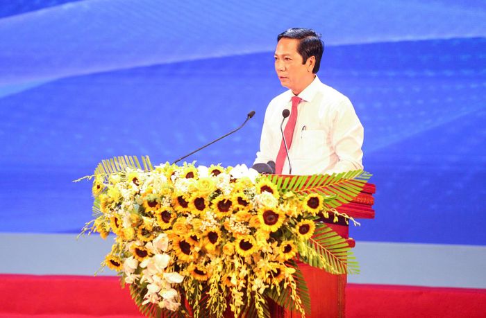Phó chủ tịch Thường trực UBND tỉnh Quảng Trị Hoàng Nam công bố Quyết định điều chỉnh Quy hoạch tỉnh thời kỳ 2021-2030, tầm nhìn đến năm 2050