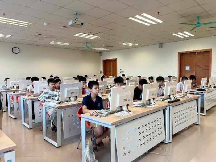 Các thí sinh tham dự vòng thi Chung kết Olympic Toán tuổi thơ Online toàn quốc 2026