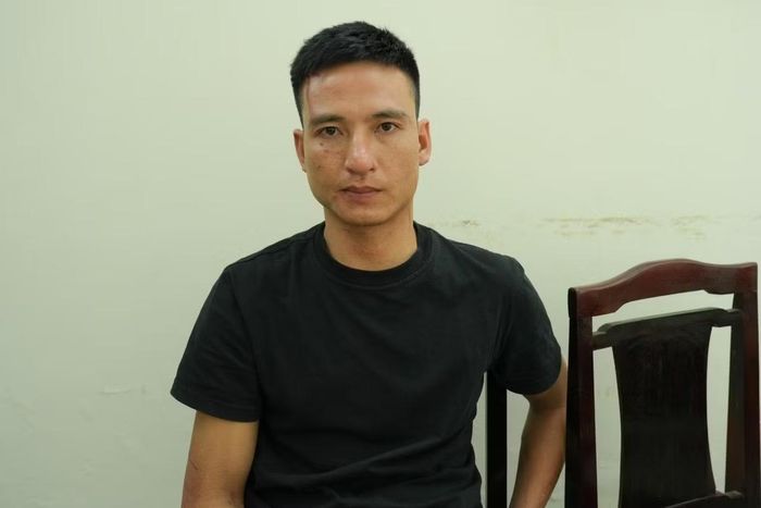 Đối tượng Nguyễn Văn Hùng tại cơ quan Công an.
