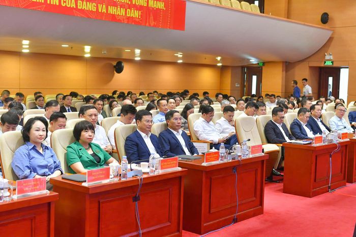Ban Lãnh đạo NHNN và các đại biểu tham dự Hội nghị sơ kết hoạt động ngân hàng 6 tháng đầu năm 2026, triển khai nhiệm vụ 6 tháng cuối năm. Ảnh: sbv.gov.vn