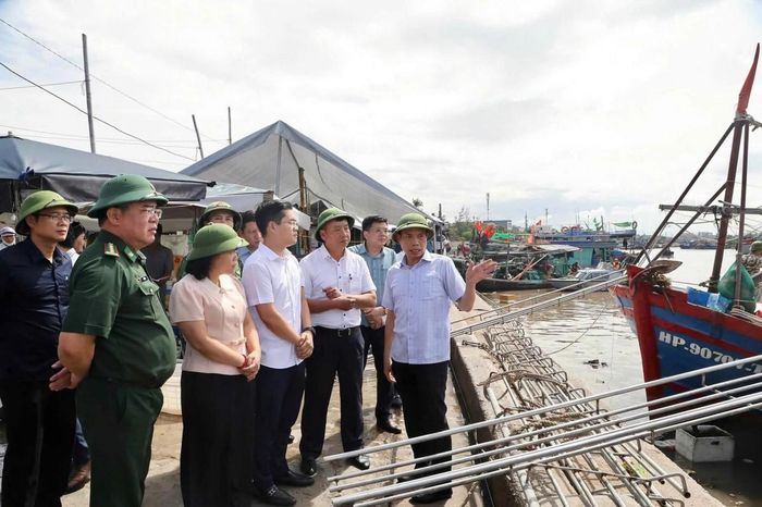 Phó Chủ tịch UBND thành phố Hải Phòng Trần Văn Quân kiểm tra công tác phòng, chống bão số 1 tại các khu vực ven biển trên địa bàn