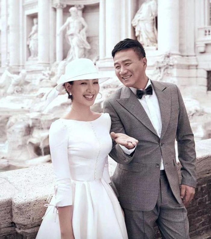 Hồ Quân có cuộc hôn nhân viên mãn bên bà xã Lư Phương.