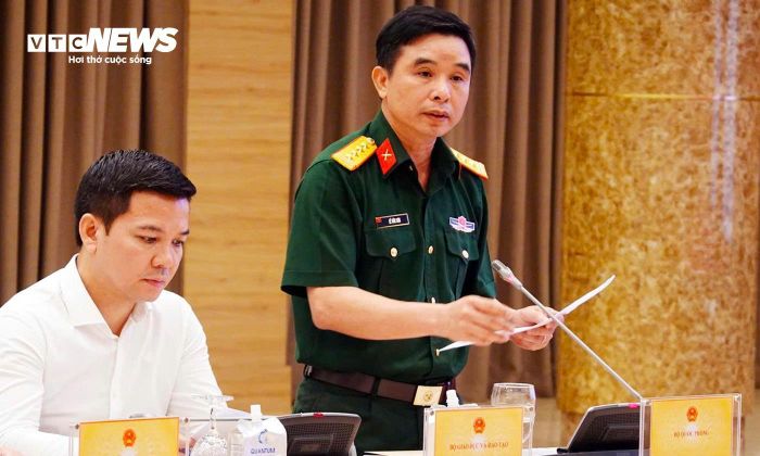Đại tá Lê Văn Sơn, Phó Cục trưởng Cục Chính sách - Xã hội, Tổng cục Chính trị QĐND Việt Nam.