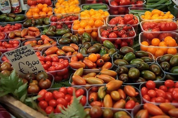 Ở Italia có rất nhiều loại cà chua khác nhau để đem đến các vị sốt độc đáo. (Ảnh: Lucas‘s Italia)