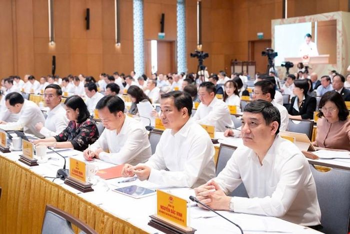 Các đại biểu tham dự hội nghị tại điểm cầu trụ sở Chính phủ sáng 4-7. Ảnh: Quochoi.vn