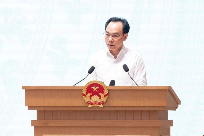Bộ trưởng Bộ Giáo dục và Đào tạo Hoàng Minh Sơn phát biểu. Ảnh: quochoi.vn
