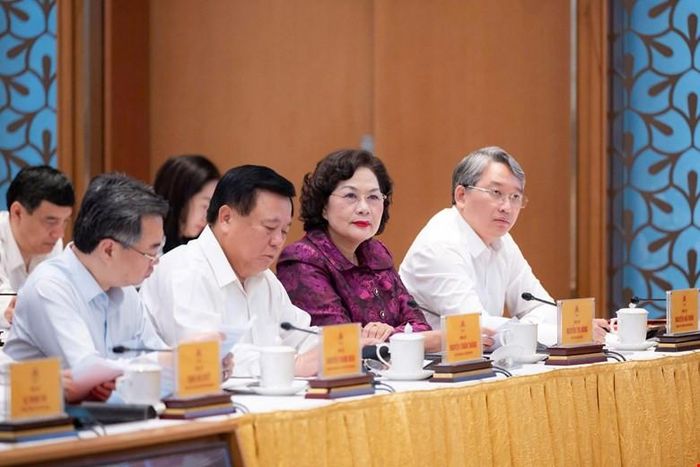 Các đại biểu tham dự hội nghị tại điểm cầu trụ sở Chính phủ sáng 4-7. Ảnh: quochoi.vn