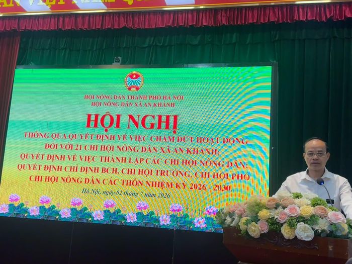 Chủ tịch Hội Nông dân xã An Khánh Nguyễn Văn Thoan phát biểu tại hội nghị. Ảnh: AK