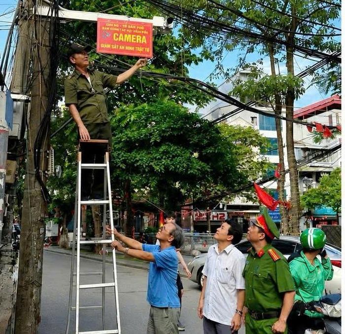 Mô hình Camera AI là một trong những điểm nhấn trong ứng dụng công nghệ vào quản trị đô thị tại phường Yên Hòa. Ảnh: Phường Yên Hòa