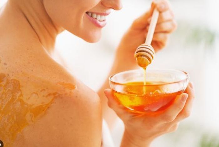 Mật ong là một trong những phương pháp nhả nắng nhanh nhất cho da.
