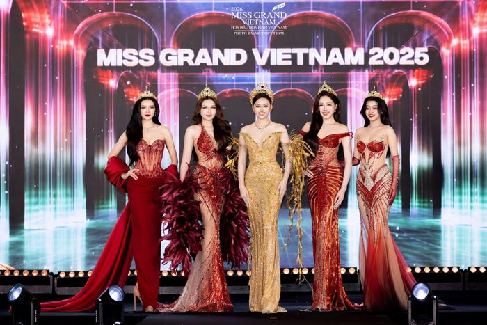 Top 30 năm nay quy tụ nhiều gương mặt đến từ các tỉnh, thành với cá tính và câu chuyện riêng, hướng đến mục tiêu tìm ra người kế nhiệm Nguyễn Thị Yến Nhi và đại diện Việt Nam tại Miss Grand International 2026.