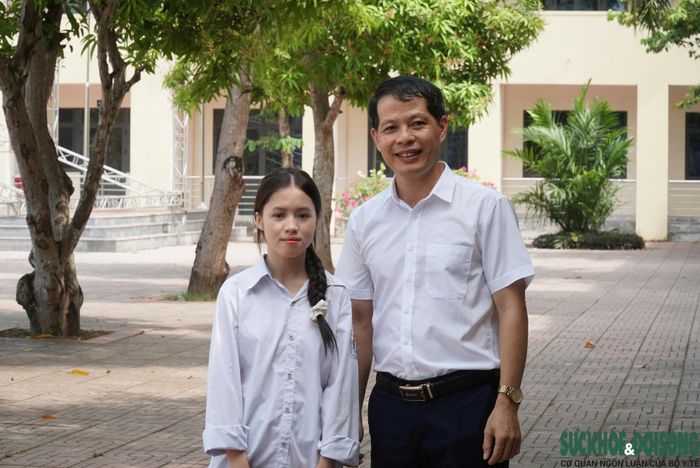 Từng có ý định theo học ngành Báo chí, Quỳnh Phương quyết định chọn Sư phạm Ngữ văn với mong muốn một ngày được đứng trên bục giảng, truyền cảm hứng cho học sinh.