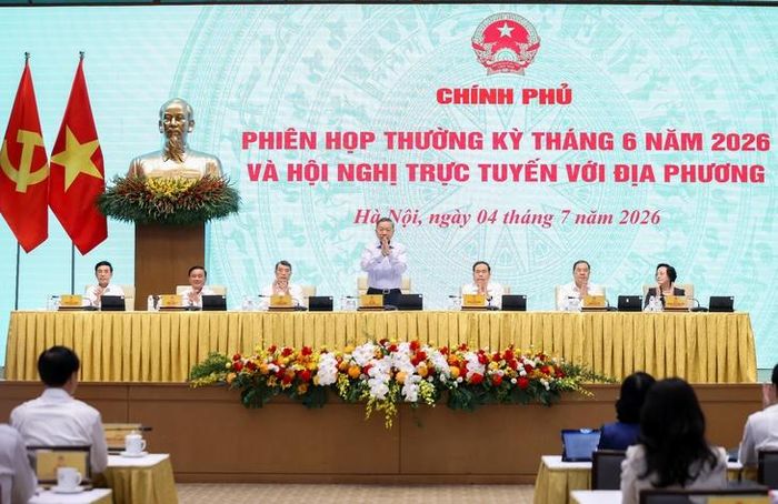 Tổng Bí thư, Chủ tịch nước Tô Lâm cùng các đồng chí lãnh đạo Đảng, Nhà nước tại phiên họp Chính phủ thường kỳ tháng 6/2026 và Hội nghị trực tuyến Chính phủ với các địa phương. Ảnh: VGP/Nhật Bắc