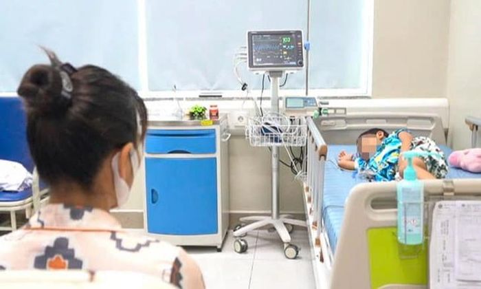 Hiện tại, trẻ đã dần hồi phục, tuy nhiên vẫn còn sợ nước, không dám uống nước và rất hoảng sợ khi nhắc đến chuyện đi bơi