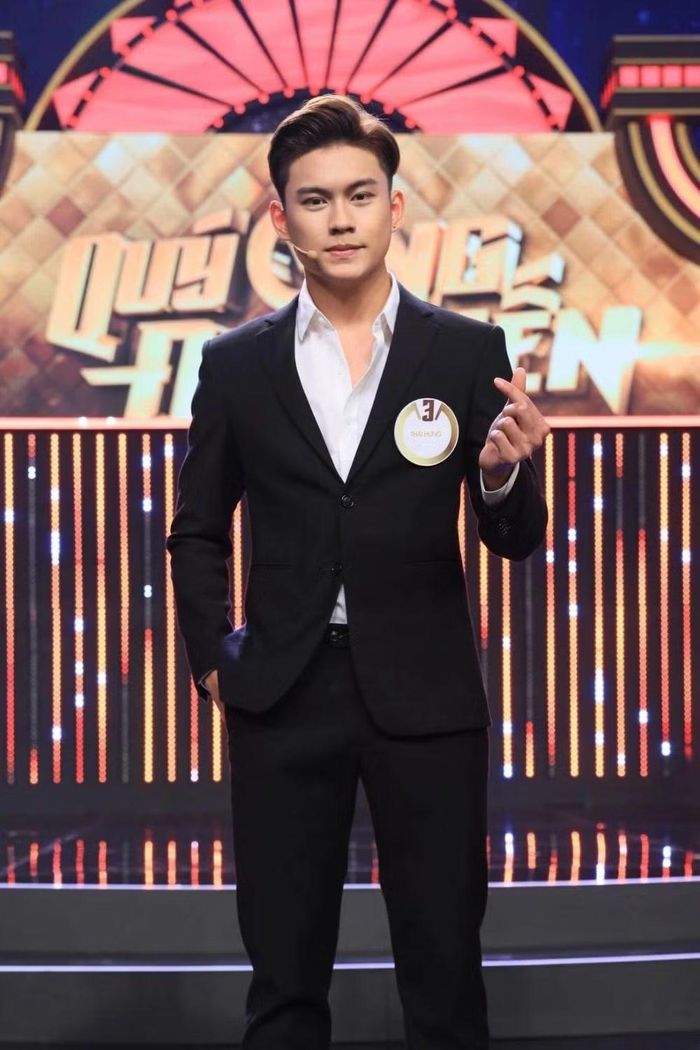 Thái Hưng trong chương trình Quý Ông Đại Chiến.