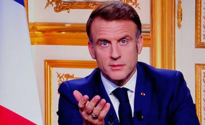 Ông Macron khẳng định Pháp sẽ tiếp tục điều chỉnh thế trận quân sự phù hợp với diễn biến thực tế và nhu cầu an ninh trên toàn khu vực.