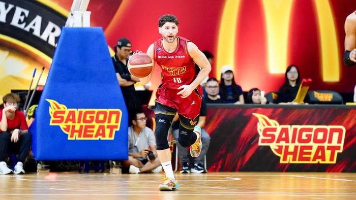 Jamal Mayali tận dụng tốt cơ hội để trở thành tay săn điểm số một của Saigon Heat.