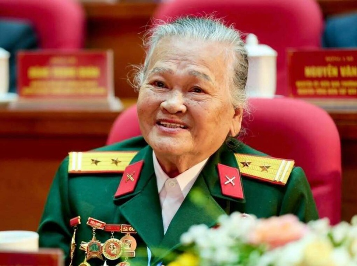 Anh hùng Lực lượng vũ trang nhân dân, Trung tá Ngô Thị Tuyển. Ảnh: 24h.com.vn