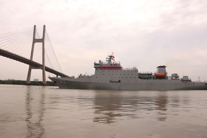 Tàu huấn luyện 83 - Thích Kế Quang, Hải quân Trung Quốc. Ảnh: PHƯƠNG NAM
