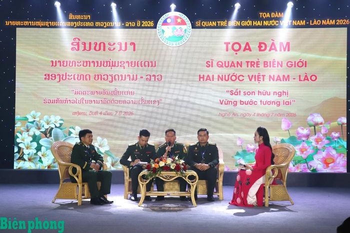 Các đại biểu tham gia tọa đàm tại chương trình. Ảnh: Viết Lam