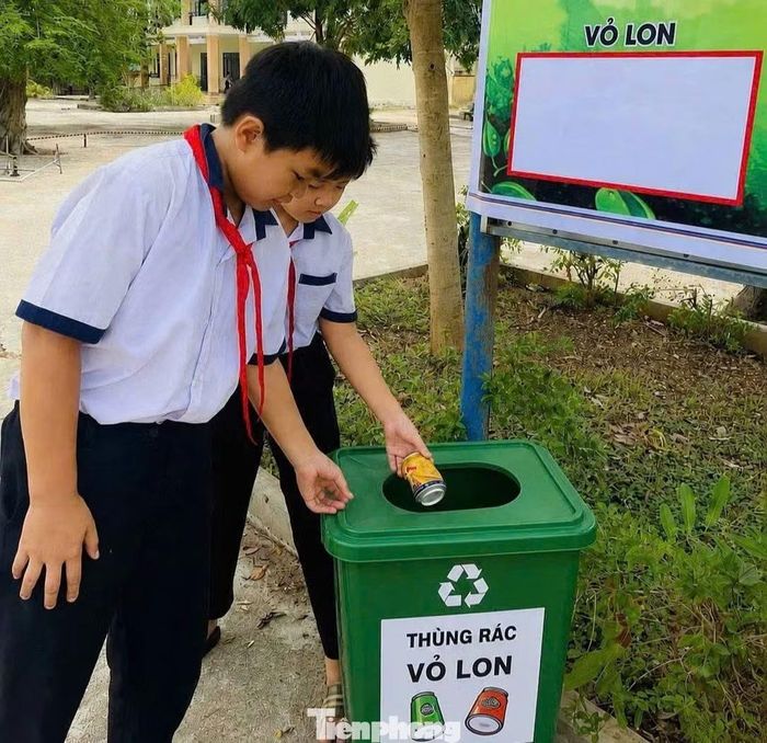 Mô hình “Ngôi nhà kế hoạch nhỏ” đã trở thành điểm sáng khi biến những vật dụng tưởng chừng phải bỏ đi thành nguồn quỹ thiết thực.